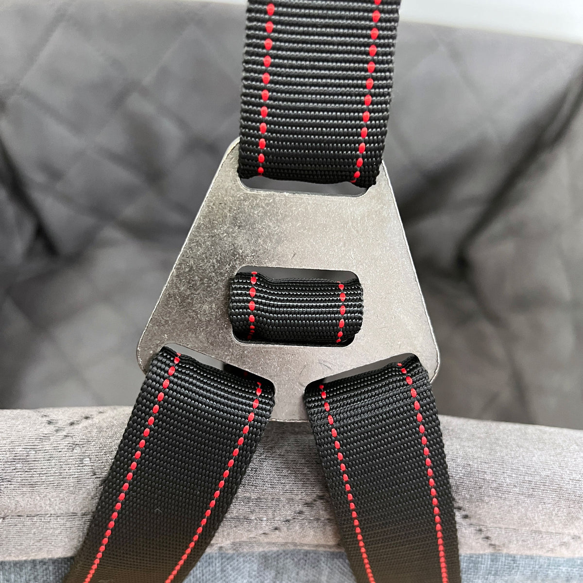KONG - Dog Car Booster Seat and Restraint System - product gallery photograph 4